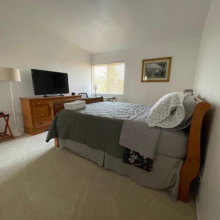 Ploy Apartment Monterey Park Exterior foto